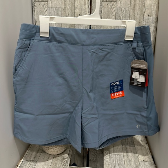NWT The American Outdoorsman Large Blue Shorts run small - Picture 1 of 6